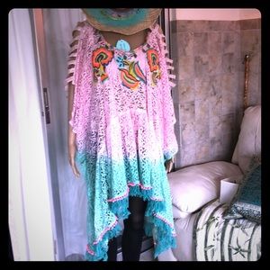 Antica Sartoria Beautiful Embroidered Beaded Top